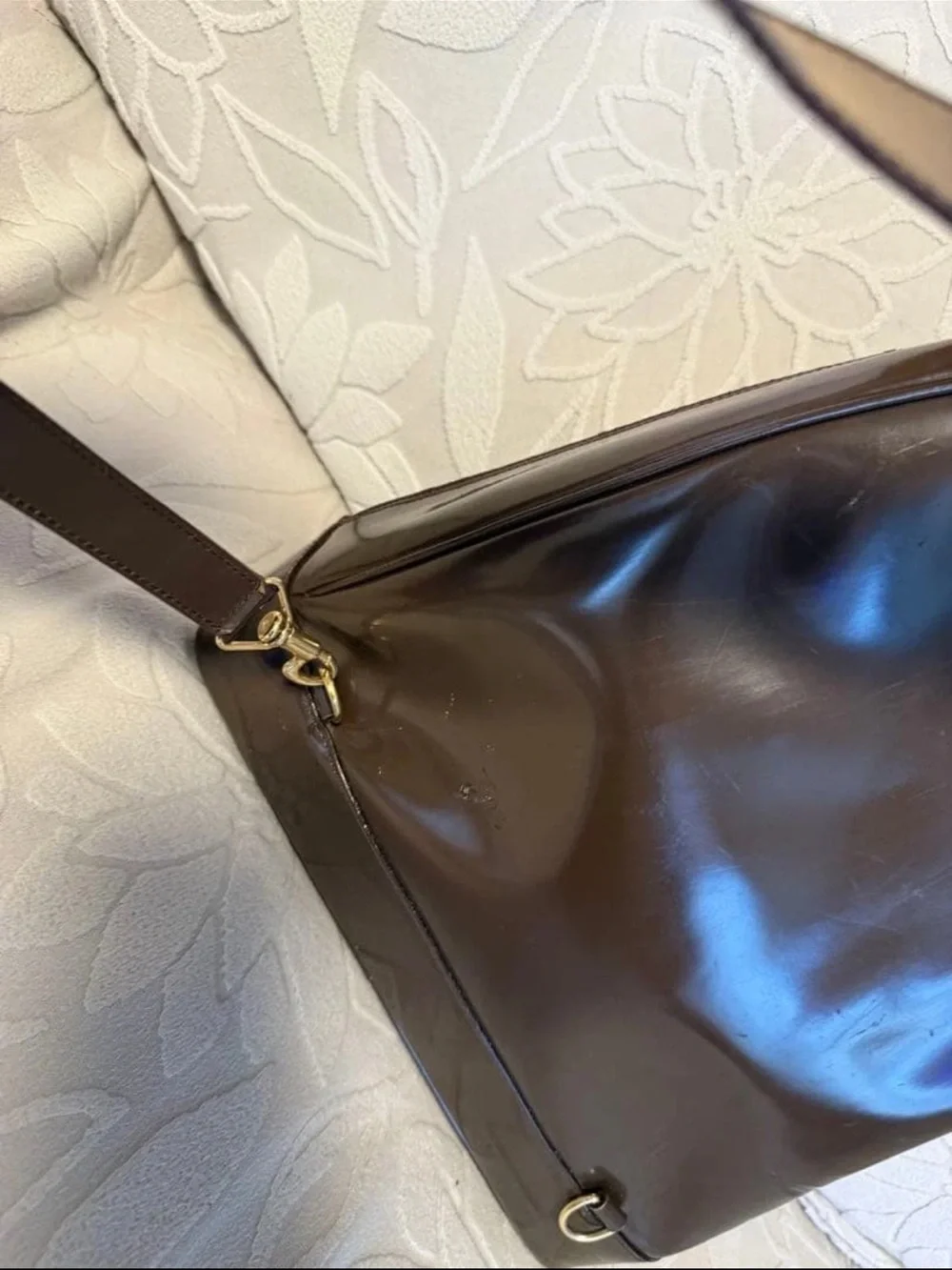 Gucci compact sling